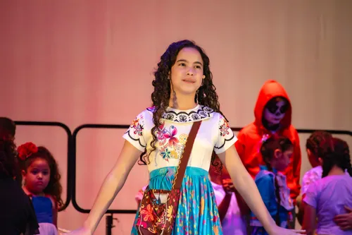 El Gran Crescendo Concert: The Journey of a Song